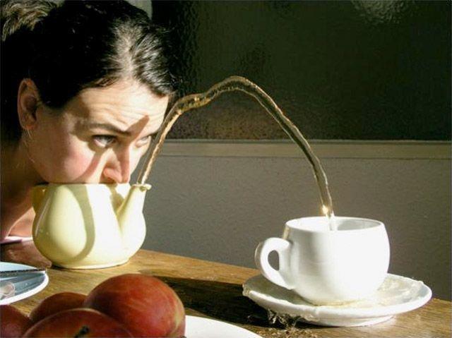 喝浓茶能缓解痛经女性痛经怎么办？