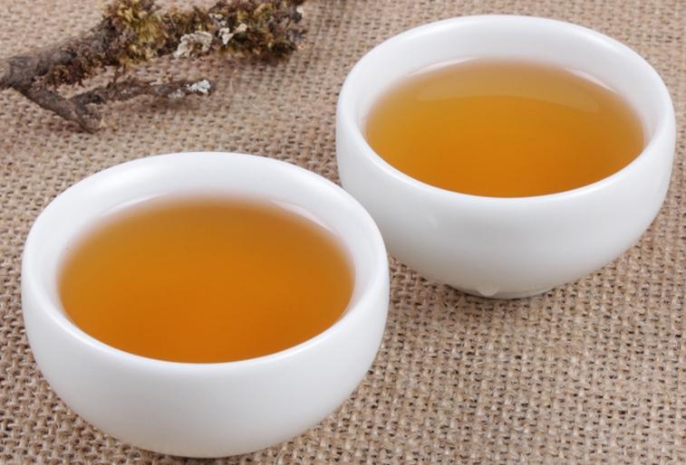 如何鉴别优质乌龙茶方法？