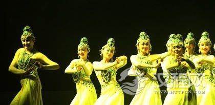 惟妙惟肖的乌孜别克族舞蹈文化