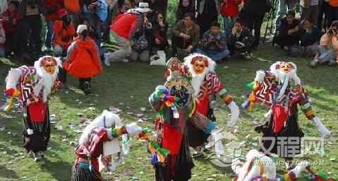 藏族文化藏戏是一种什么样的表演形式