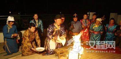蒙古族传统风俗：蒙古族火文化