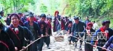 佤族的“拉木鼓”是怎样的一种宗教活动