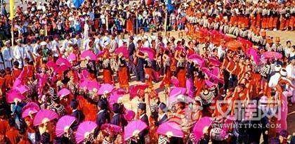 阿昌族过春节的习俗有什么特色活动