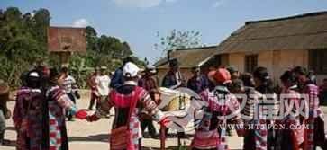 拉祜族人们是怎样唱响”打歌“的