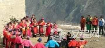 揭秘瓦尔俄足：传承千年的羌族妇女节