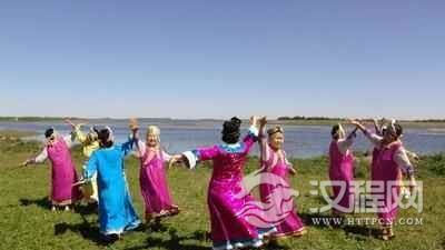 赫哲族有哪些重大节日赫哲族的春节与乌日贡节