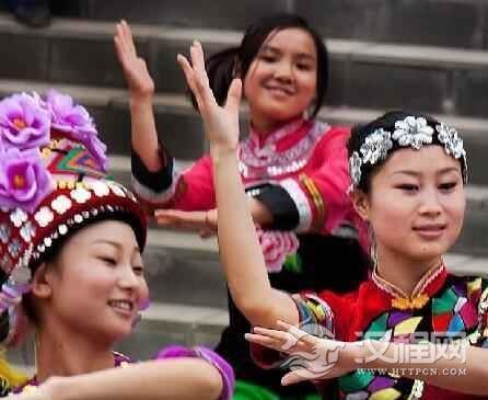 土家族歌舞土家族的摆手舞有什么文化内涵