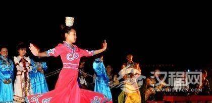 蒙古族的民间舞蹈：顶碗舞