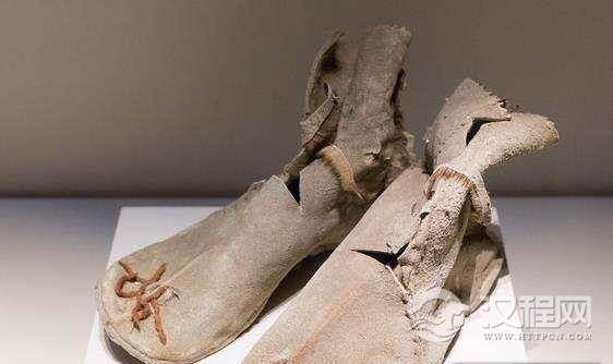 秦汉时期的鞋袜：秦朝汉朝人穿什么样的鞋？