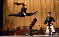 看着都疼!京剧《打棍出箱》的三大狠招