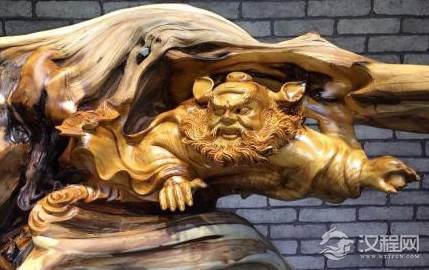 根雕是中国传统雕刻艺术之一，那么根雕又该怎么保养？
