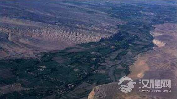 世界最低的盆地，吐鲁番盆地-154米，和海平面相差50层