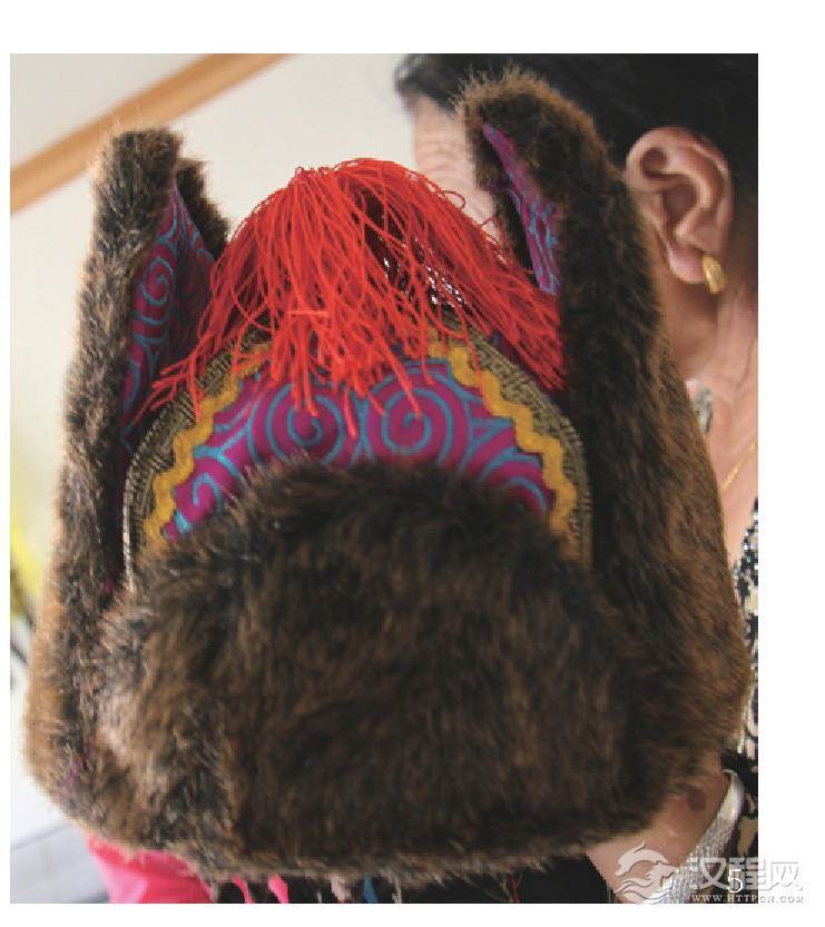 蒙古族传统帽式“布奇勒齐”