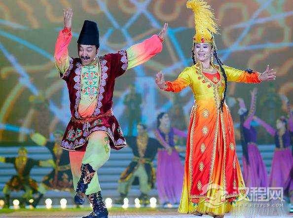 新疆，人人能歌善舞