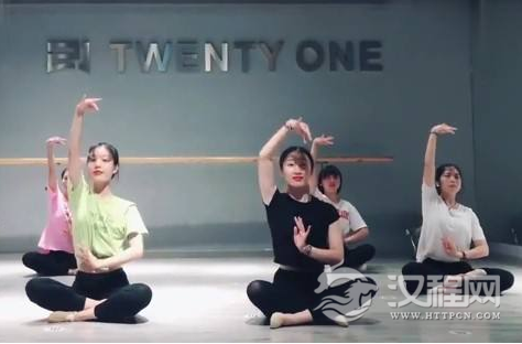 古典舞身韵组合，中国古典舞身韵教学口诀10条 
