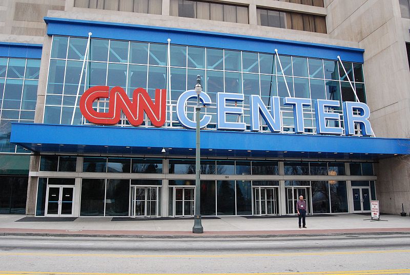美国有线电视新闻网(CNN)开播
