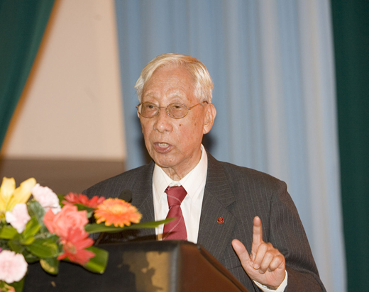 我国现代声学事业的开创者和奠基者马大猷逝世