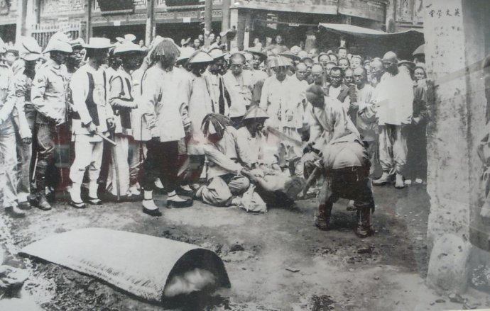 八国联军组建军事法庭斩杀中国官员