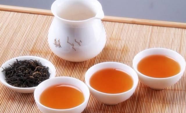哪些茶适合冬天喝 冬季喝茶有什么好处？