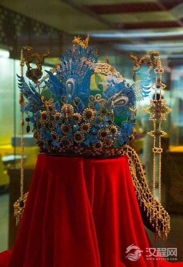 凤冠古代妇女的礼冠