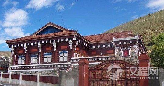 康巴藏族民居有什么特点？康巴藏族民居建筑简介