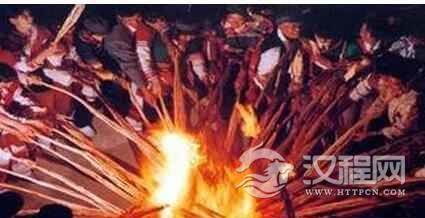 傈僳族的火把节是怎么来的有什么特色