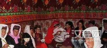 塔吉克族人进餐时的礼仪和习俗是啥