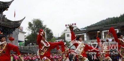 羌族锅庄舞与藏族锅庄舞的区别是什么？羌族锅庄舞特点简介