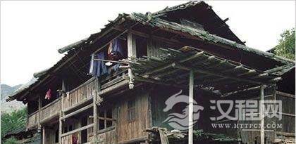 仡佬族的家居建筑：干栏式建筑
