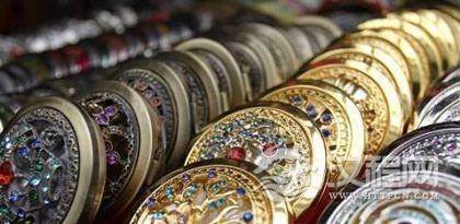 藏族工艺品有什么艺术魅力？藏族工艺品的种类