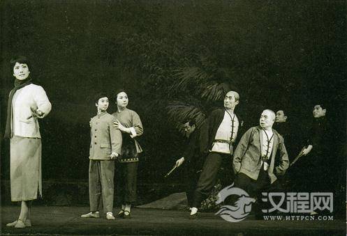 《蝶恋花》