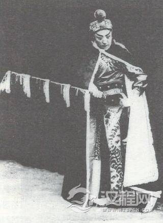 雪夜夺昆仑（京剧）