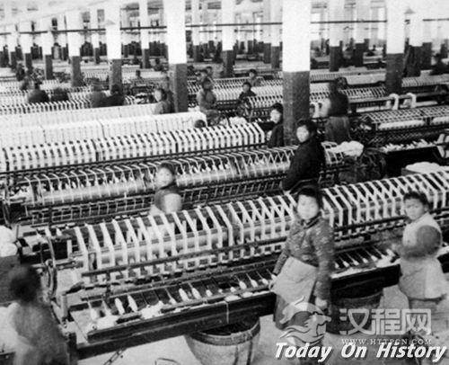 旧中国著名的私营棉纺织企业大生纱厂正式投产