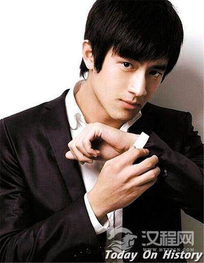 中国男演员林更新出生