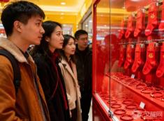 本命年“扎红”:是心理安慰,还是古老的时空守护?