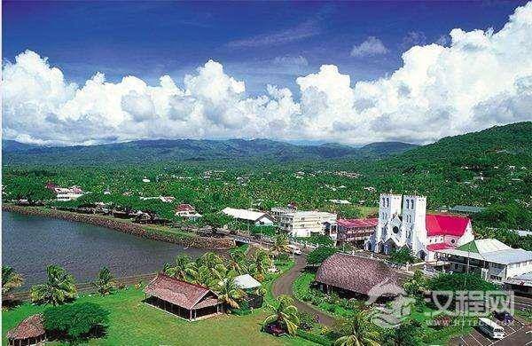 瑙鲁是世界上最小的岛国，面积仅为22平方千米