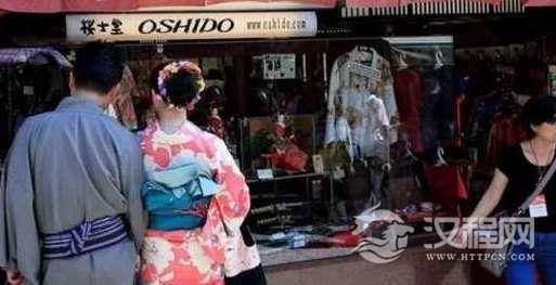 日本女人为什么喜欢穿和服？男人都明白，女人不好意思说