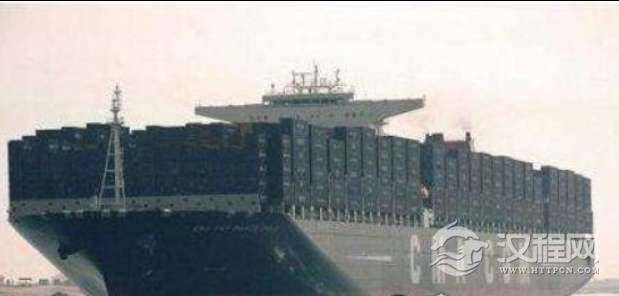 世界上最大的货轮，马可波罗号长达396米载重187625吨