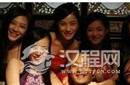 古代小妾：新婚之夜必须观看正妻和丈夫同房