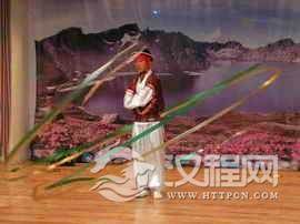 朝鲜族富有代表性舞蹈形式：象帽舞