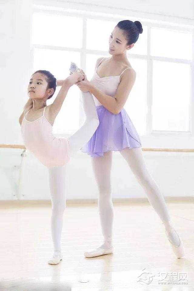 为什么必须要让女孩子学习舞蹈？学习舞蹈有一个小秘密，你知道吗