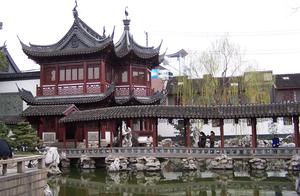 豫园是江南古典园林凸显了厚重的旧上海特色
