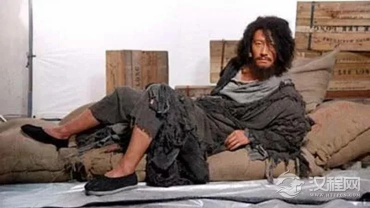 明明有钱却喜欢装穷的星座