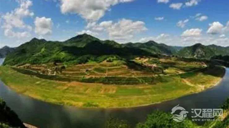 福人葬福地，风水之事冥冥中自有安排