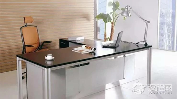 办公桌旺运守则，助你招财升职