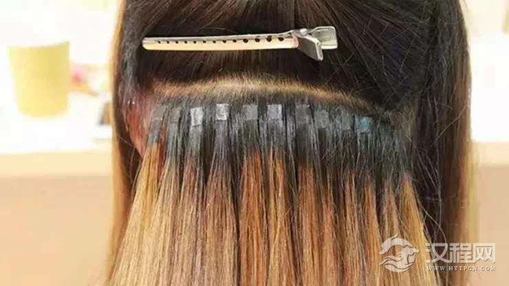 女生警惕：接头发容易接上霉运哦！