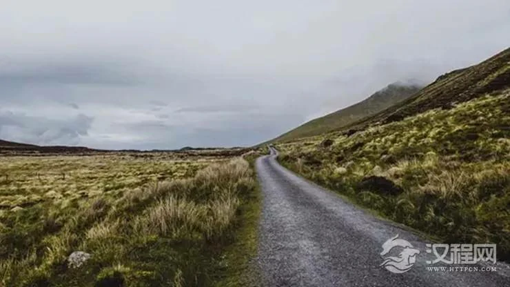 成功没有捷径，抵达光明的前景，必须穿越一段灰暗的历程
