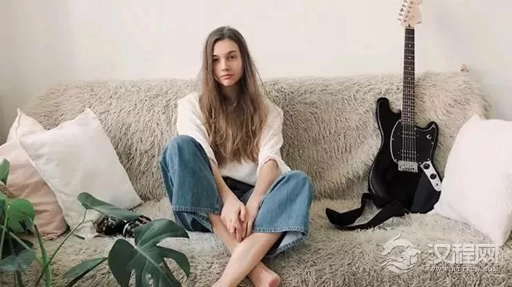 执着面子忽视家人，最终感情不顺，一无所获的生肖女