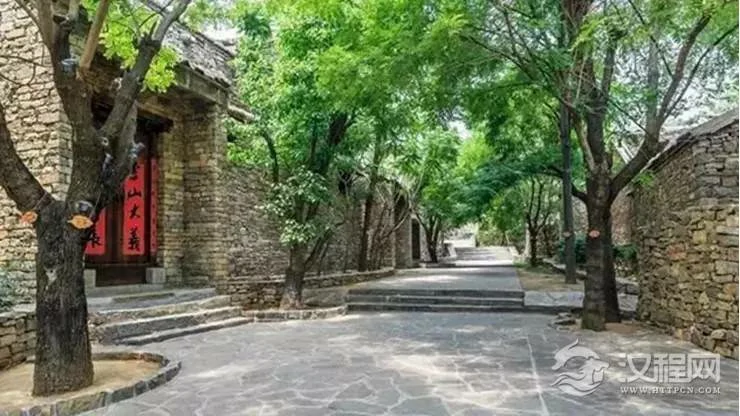 俗语：“门前少栽树，屋后不开窗”，有道理吗？