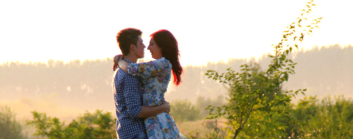 脖子上长痣面相图解